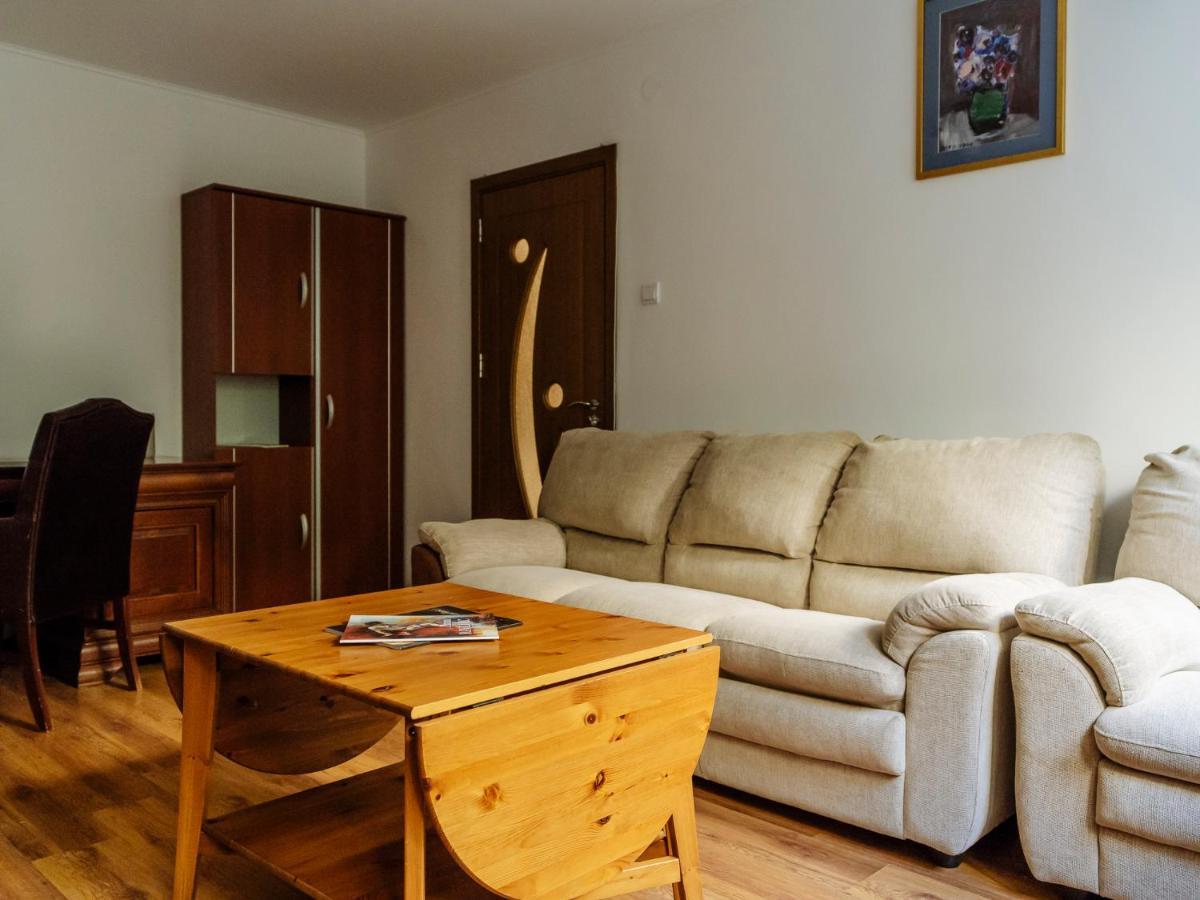 Old Town Historic Apartment With Backyard Mini Park Bucarest Extérieur photo